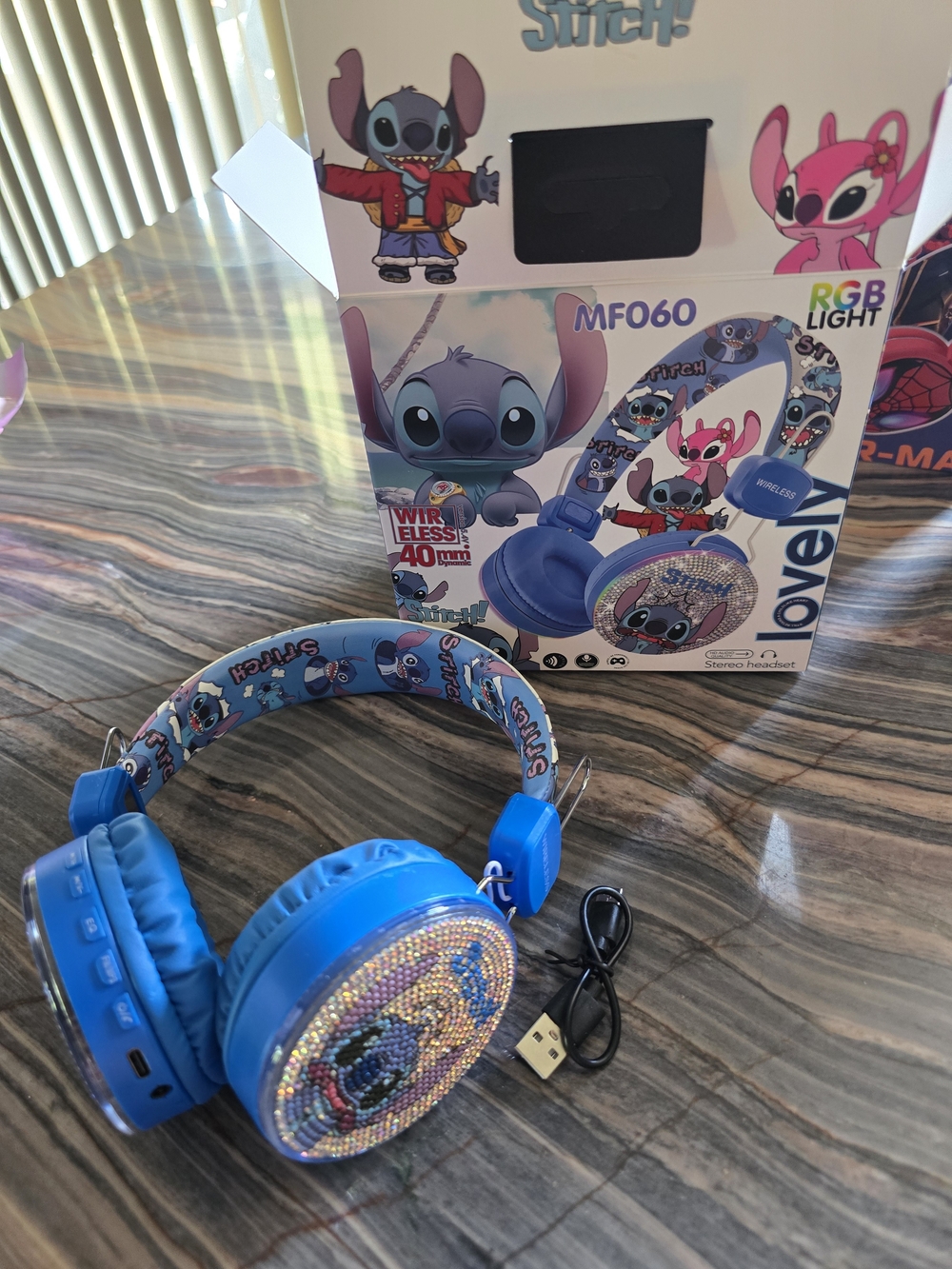 NIB Stitch Kid's Wireless Headphones - Blue.  Perfect For School